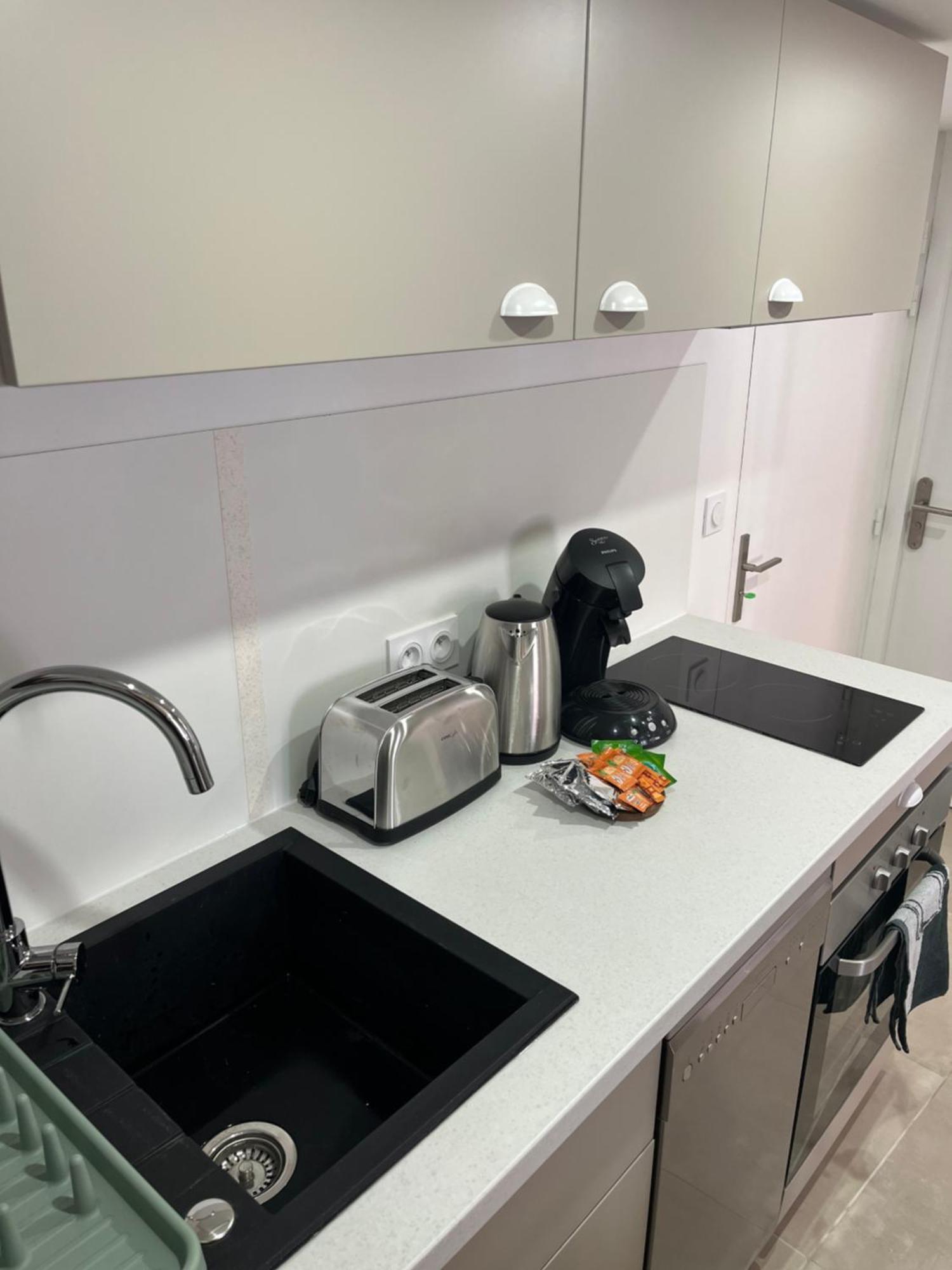 Apartament Duplex Raffine, Elegant & Climatise - La Mezz Nîmes Zewnętrze zdjęcie